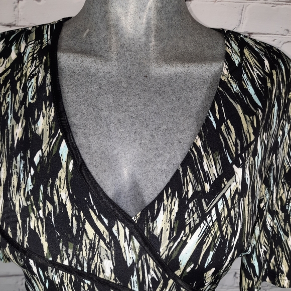 Connected abstract ikat print wrap midi dress 10 - Picture 5 of 13